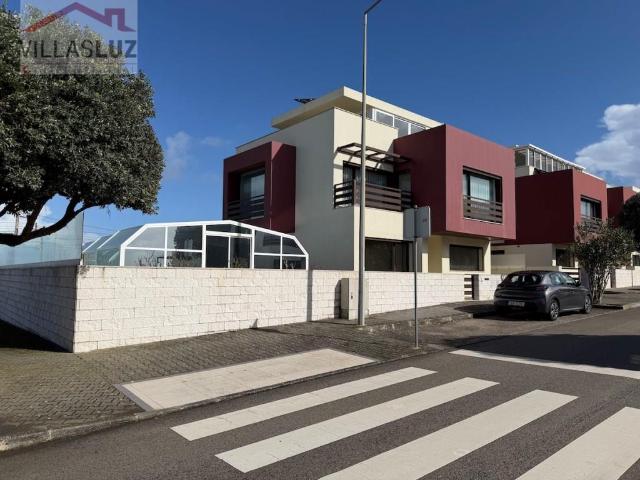 Moradia T4 perto de Peniche 179m² Atouguia Da Baleia