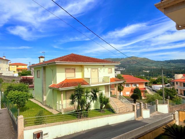 Moradia T4 Povoa de Lanhoso