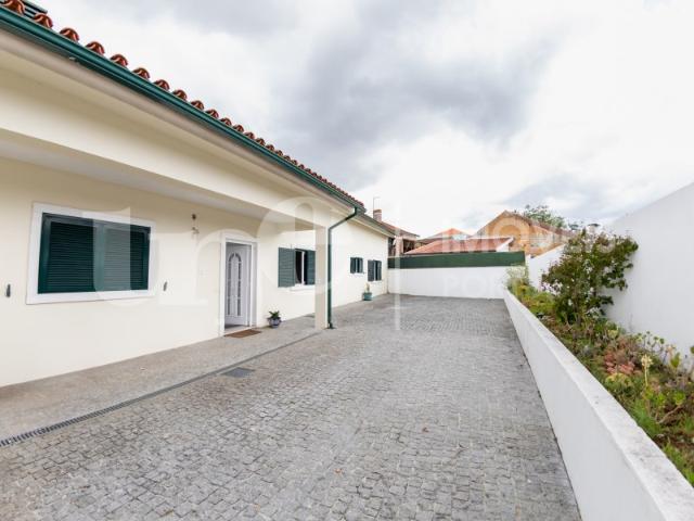 Moradia T4 Recente à Venda Fogueira, Sangalhos