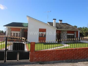 Moradia T4 | Santa Eufémia, Leiria 189m² Santa Eufémia e Boa Vista