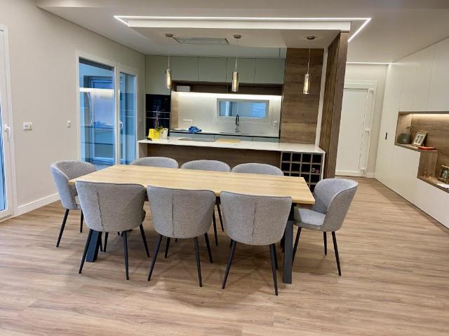 Moradia T4 terrea a Venda em Vila Nogueira de Azeitão 160m² Azeitão São Lourenço e São Simão