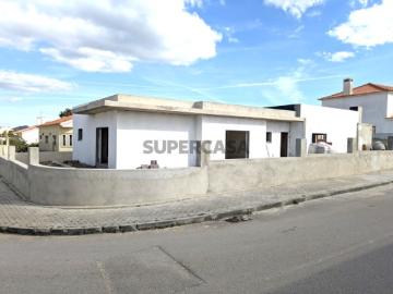 Moradia T4 térrea garagem box piscina Azeitão