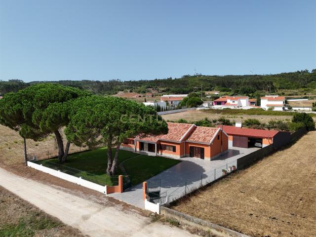 Moradia T4 Térrea Olho Marinho 175m² Olho Marinho
