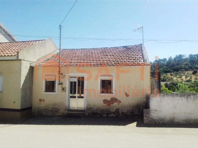 Moradia T4 em Fungalvaz, Torres Novas