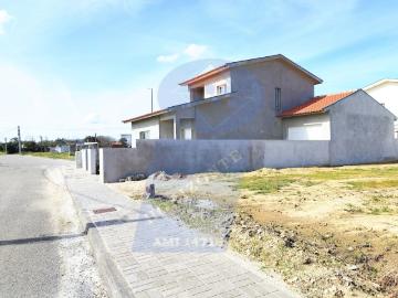 Moradia T4 Troviscal / Oliveira do Bairro Conforto, Espaço e Localização Privilegiada
