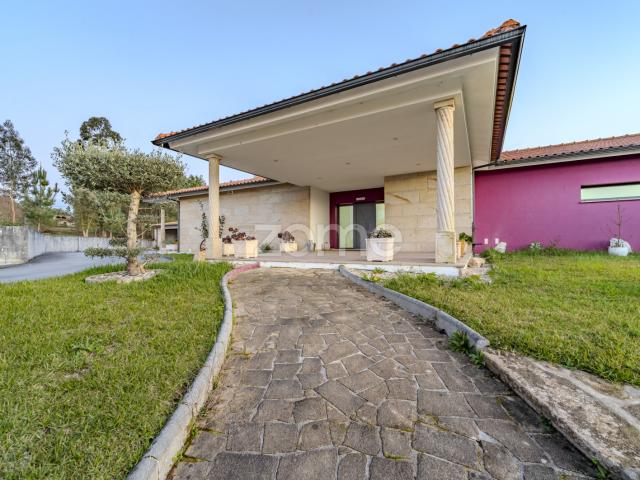 Moradia T4 Valença