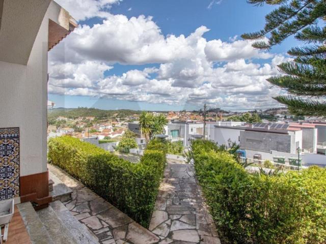 Moradia T4 153m² Santa Maria, São Pedro e Matacães