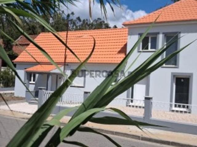 Moradia T4 150M2 Totalmente renovada Concelho de Pombal/ Leiria