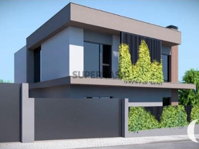 Moradia T4 + 1 com Jardim e Piscina | Abóboda | Cascais