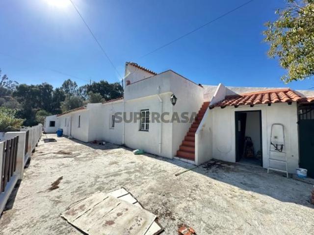 Moradia T4 + 1 Anexo c/ Piscina em Chamusca Arripiado