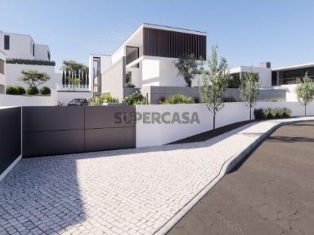 Moradia T4 + 1 de Luxo, na Prestigiada Quinta de Fez Turcifal, Torres Vedras
