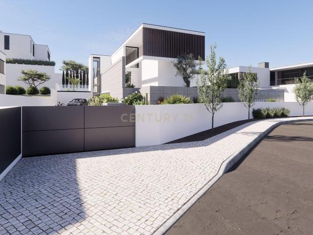 Moradia T4 + 1 de Luxo, na Prestigiada Quinta de Fez Turcifal, Torres Vedras