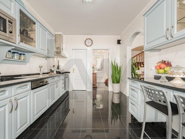 Moradia T4 266m² Água De Pena