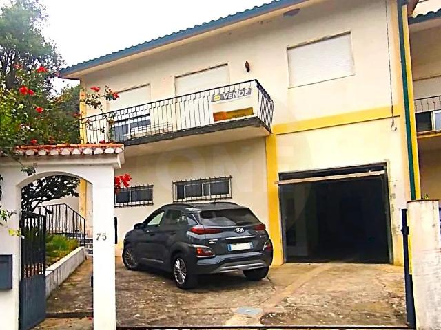 Moradia T4 + 2 com terreno em Ceira Coimbra