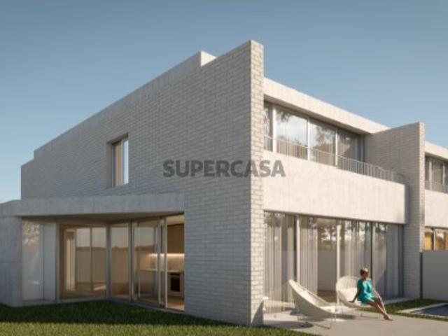Moradia T4
