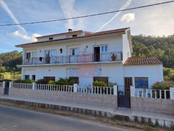 Moradia T4