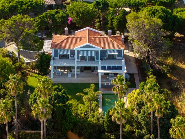 Moradia T5+1 com piscina na Quinta da Marinha Cascais