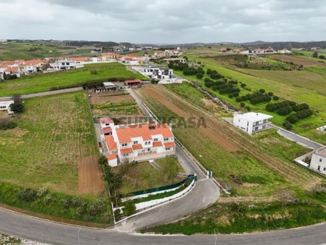 Moradia T5 na Gondruzeira Ponte de Rol, Torres Vedras