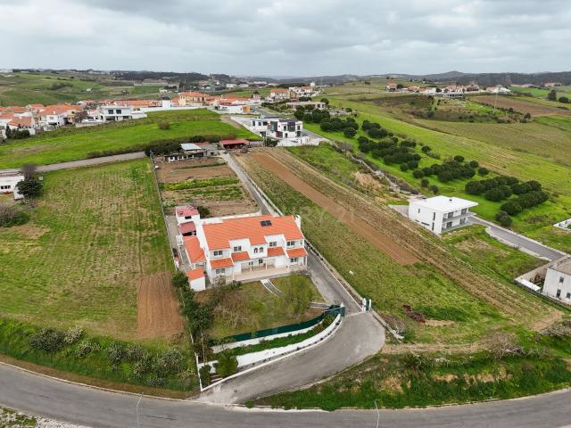 Moradia T5 na Gondruzeira Ponte de Rol, Torres Vedras