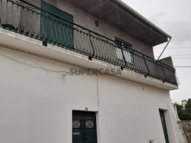 Moradia T5 no Coração do Douro Vinhateiro Favaios