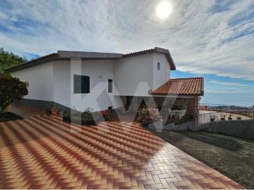 Moradia T5 no Livramento | Monte | Funchal, inserida num ter. 258m² Imaculado Coração De Maria