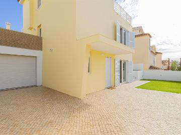 Moradia T5 nova isolada Classe A+ – Marisol, Charneca de C. 280m² Charneca De Caparica