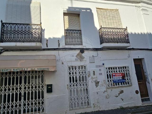 Moradia T5 à venda em Campo Maior