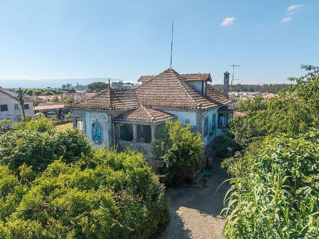 Moradia T5 à venda em Canas de Senhorim, Nelas RE/MAX Portugal