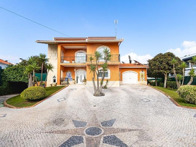 Moradia T5 à venda em A dos Cunhados e Maceira, Torres Vedras RE/MAX Portugal