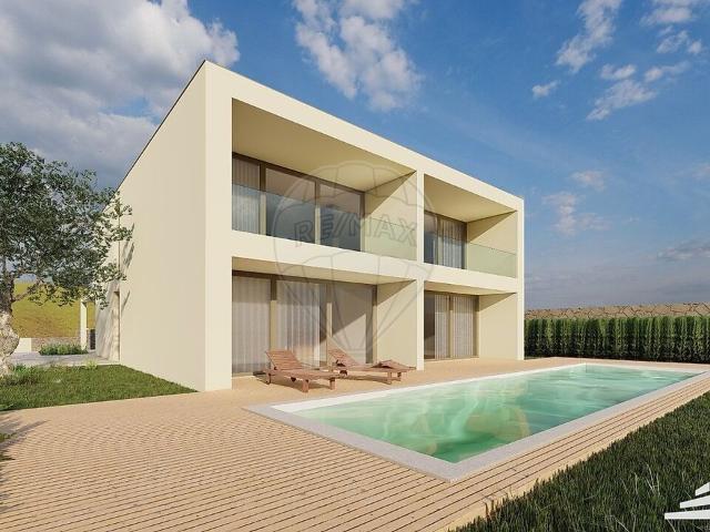 Moradia T5 à venda em Âncora, Caminha RE/MAX Portugal