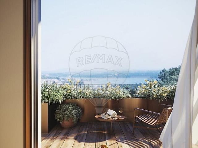Moradia T5 à venda em Alto do Seixalinho, Santo André e Verderena, Barreiro RE/MAX Portugal