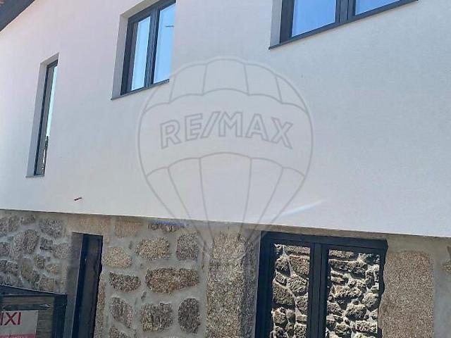 Moradia T5 à venda em Algodres, Fornos de Algodres RE/MAX Portugal