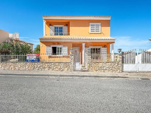 Moradia T5 à venda em Algoz e Tunes, Silves RE/MAX Portugal