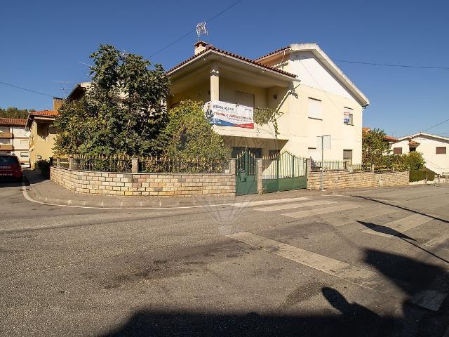 Moradia T5 à venda em Arganil, Arganil RE/MAX Portugal