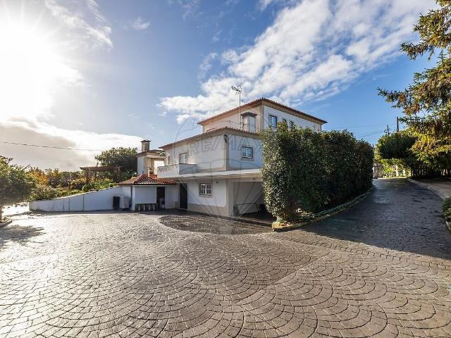 Moradia T5 à venda em Atouguia, Ourém RE/MAX Portugal