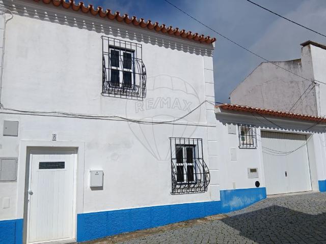 Moradia T5 à venda em Avis