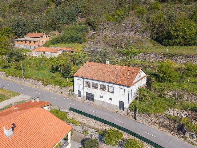 Moradia T5 à venda em Guardão, Tondela RE/MAX Portugal
