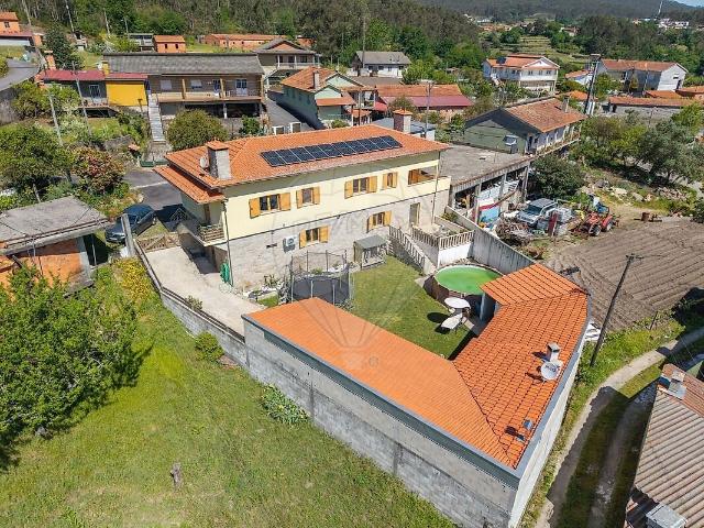 Moradia T5 à venda em Destriz e Reigoso, Oliveira de Frades RE/MAX Portugal
