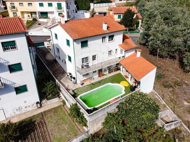 Moradia T5 à venda em Lousã
