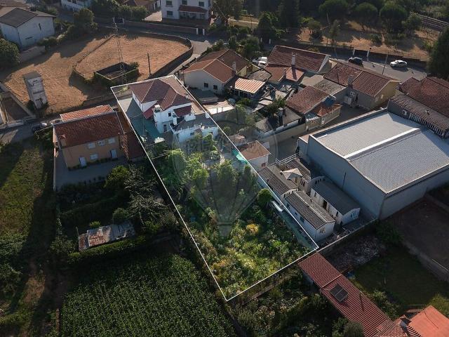Moradia T5 à venda em Lousado, Vila Nova de Famalicão RE/MAX Portugal