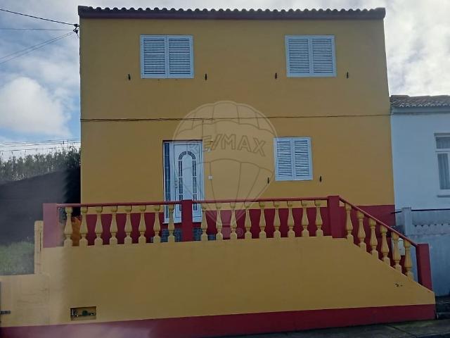 Moradia T5 à venda em Lomba de São Pedro, Ribeira Grande RE/MAX Portugal