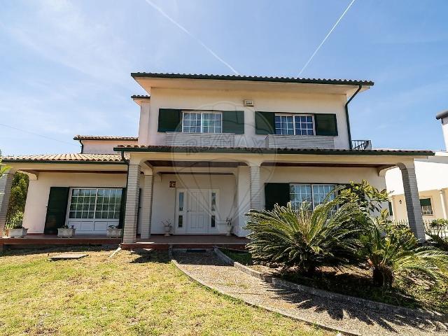 Moradia T5 à venda em Lavos, Figueira da Foz RE/MAX Portugal