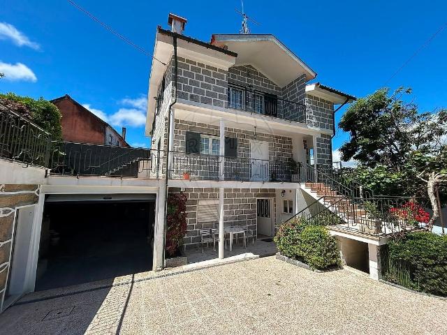 Moradia T5 à venda em Lindoso, Ponte da Barca RE/MAX Portugal