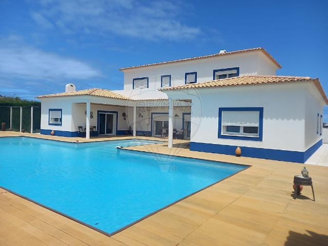 Moradia T5 à venda em Mafra
