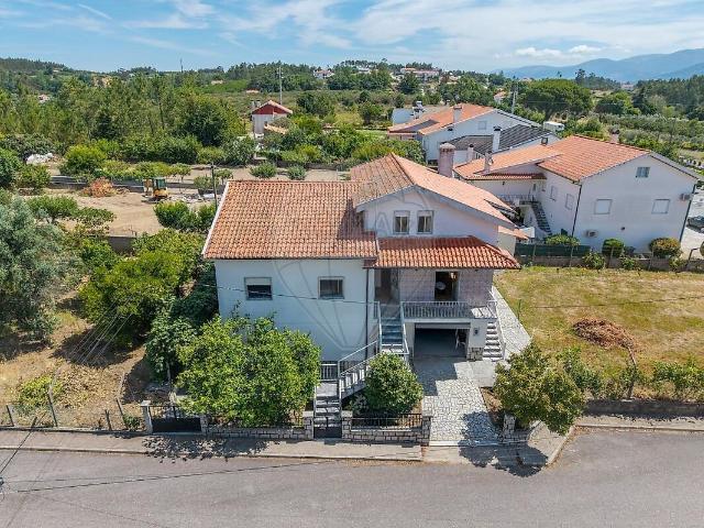 Moradia T5 à venda em Nogueira do Cravo, Oliveira do Hospital RE/MAX Portugal