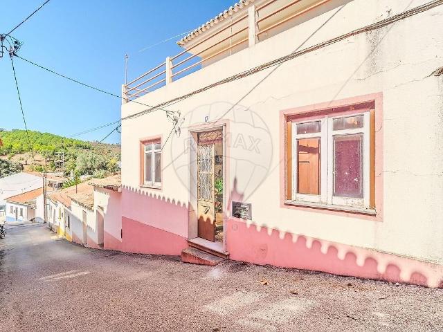 Moradia T5 à venda em São Marcos da Serra, Silves RE/MAX Portugal