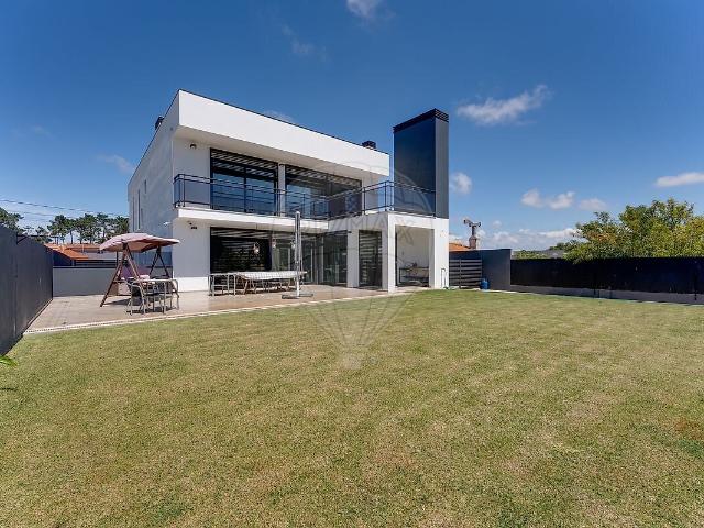 Moradia T5 à venda em São Salvador, Ílhavo RE/MAX Portugal