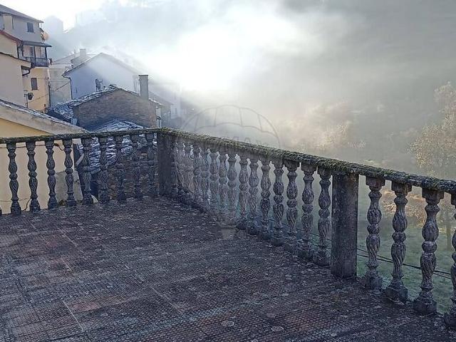 Moradia T5 à venda em Sobral de São Miguel, Covilhã RE/MAX Portugal