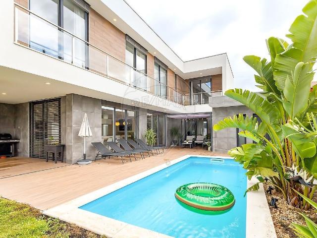 Moradia T5 à venda em Santo Antão e São Julião do Tojal, Loures RE/MAX Portugal