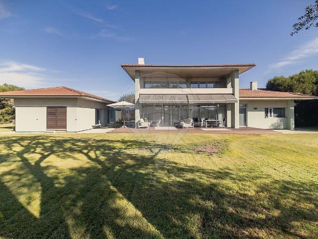 Moradia T5 à venda em Santo Estevão, Benavente RE/MAX Portugal